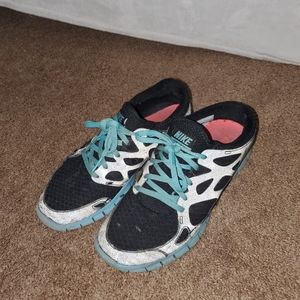 Nike gym shoes ( free run 2)
